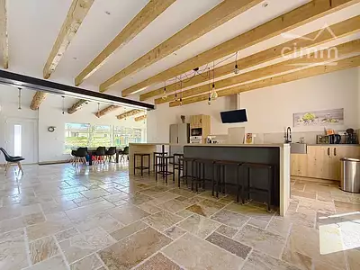 Maison, 280 m²