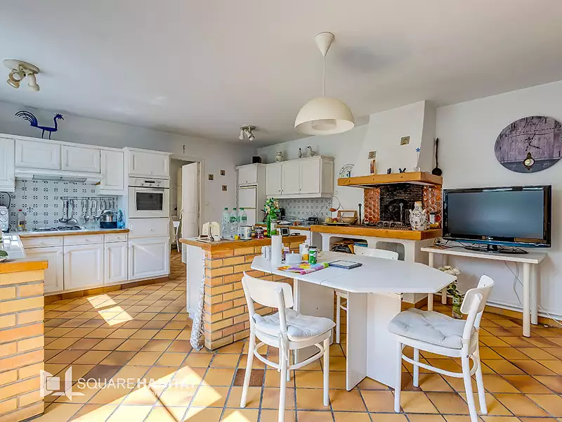 Maison, 192 m²