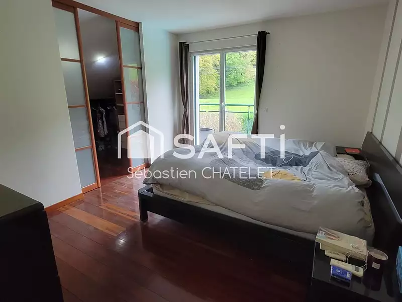 Maison, 258 m²