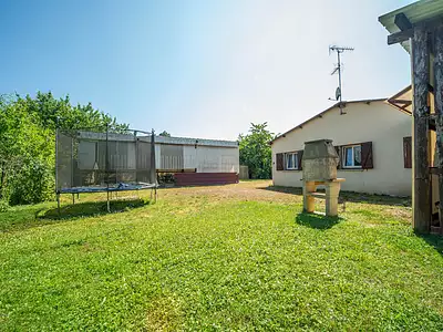 Maison, 196,1 m²