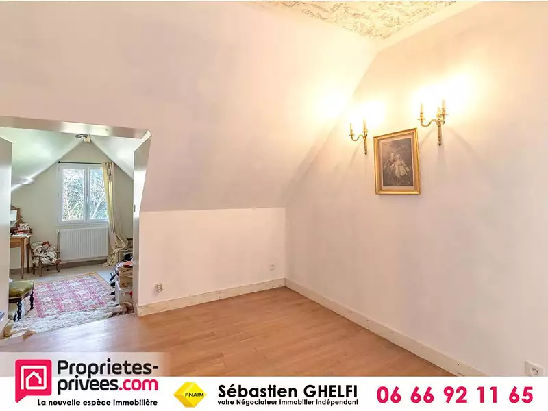 Maison, 198 m²
