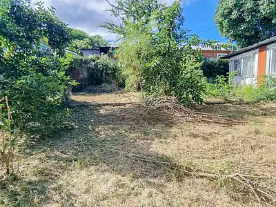 Terrain, 329 m²
