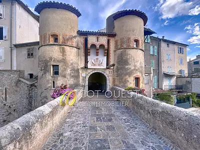 Immeuble, 142,24 m²