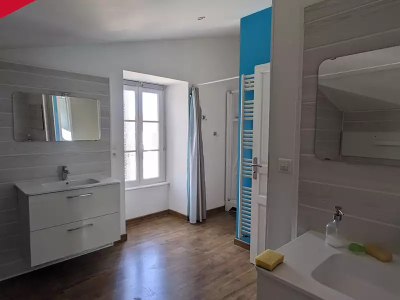 Maison, 250 m²