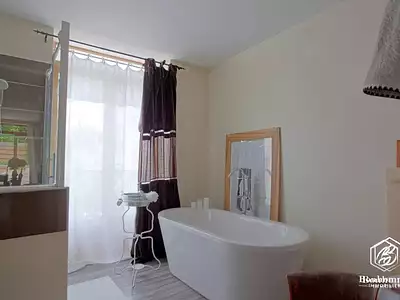 Maison, 230 m²