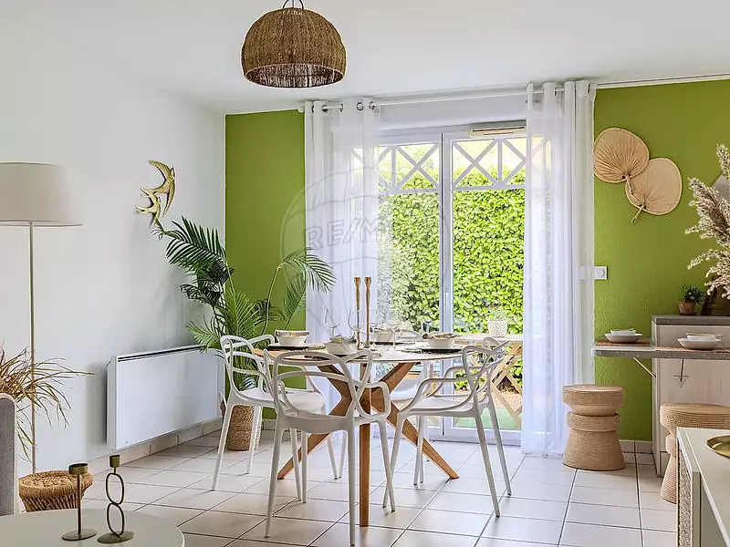 Maison, 83 m²