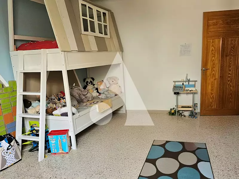 Maison, 190 m²