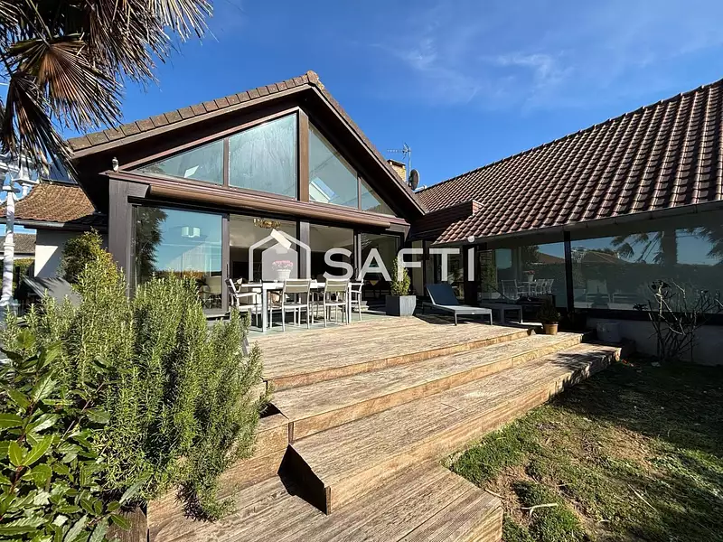 Maison, 336 m²