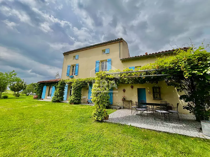 Maison, 162 m²