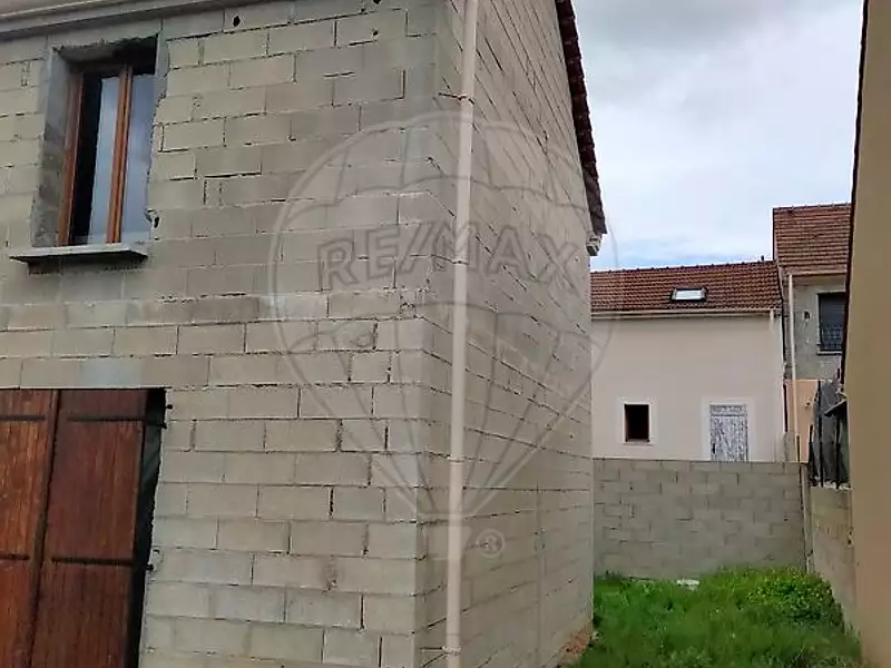 Maison, 180 m²