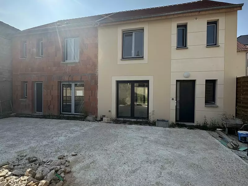 Maison, 83 m²