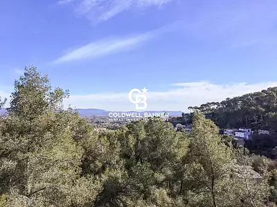 Terrain, 3 075 m²