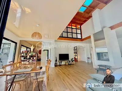 Maison, 270 m²