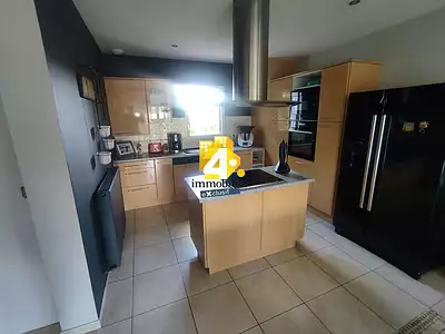 Maison, 93 m²