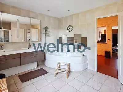 Maison, 330 m²
