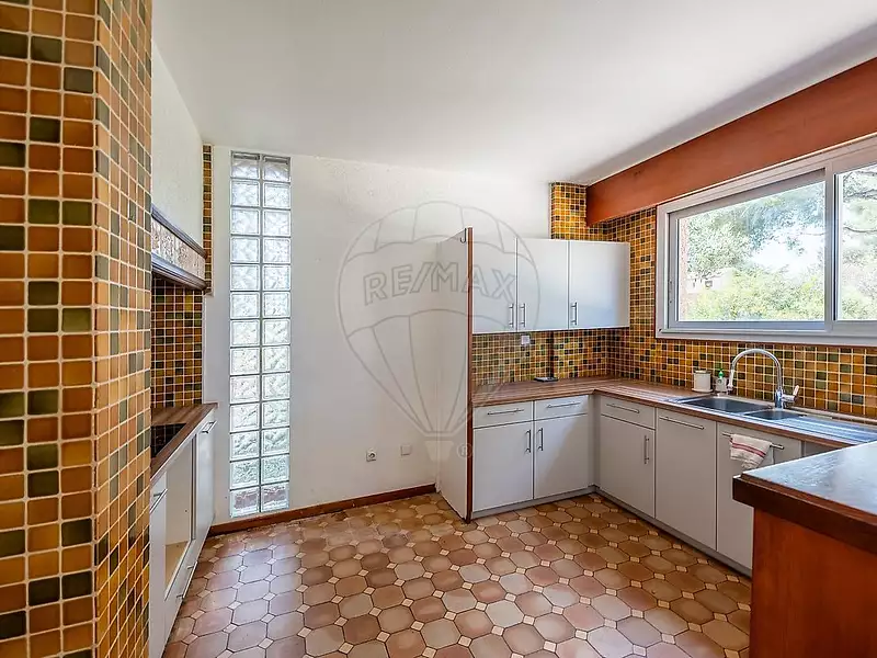 Maison, 221 m²