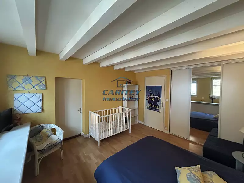 Maison, 305,89 m²