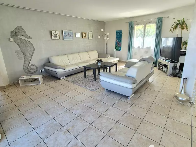 Maison, 250 m²