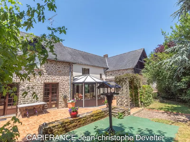 Maison, 250 m²