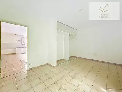 Immeuble, 277 m²