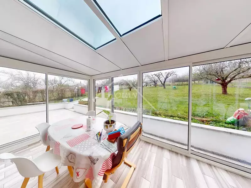 Maison, 176 m²