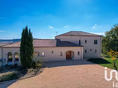 Maison, 485 m²