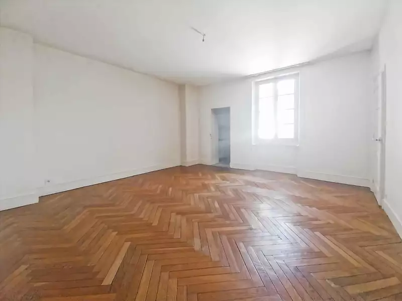 Maison, 320 m²