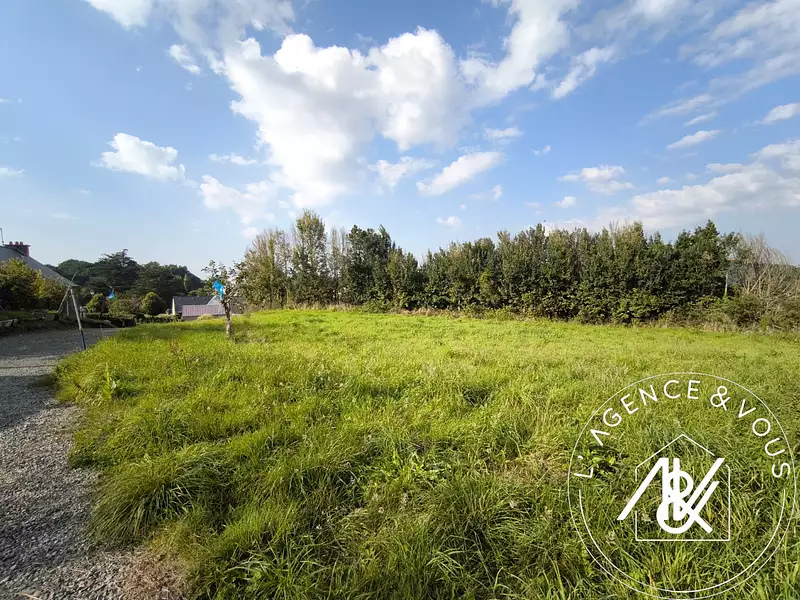 Terrain, 899 m²