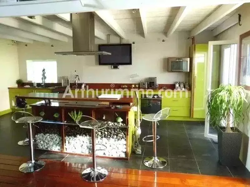 Maison, 208 m²