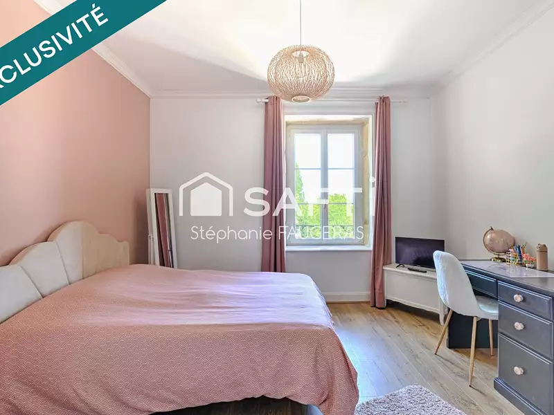 Maison, 345 m²