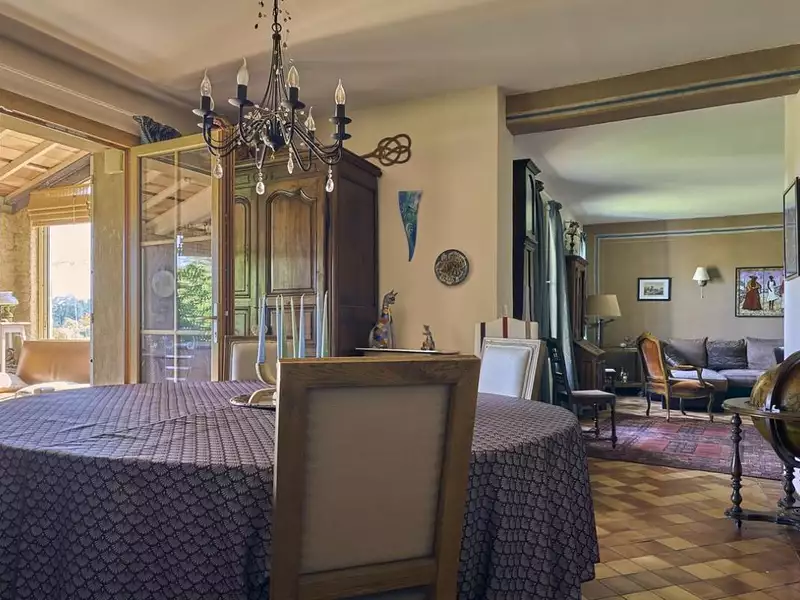 Maison, 162 m²
