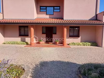 Maison, 180 m²