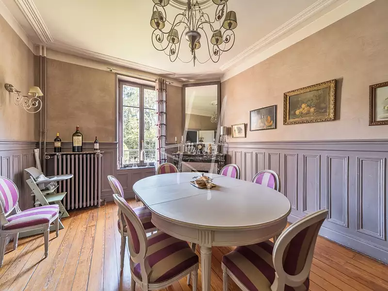 Maison, 210 m²
