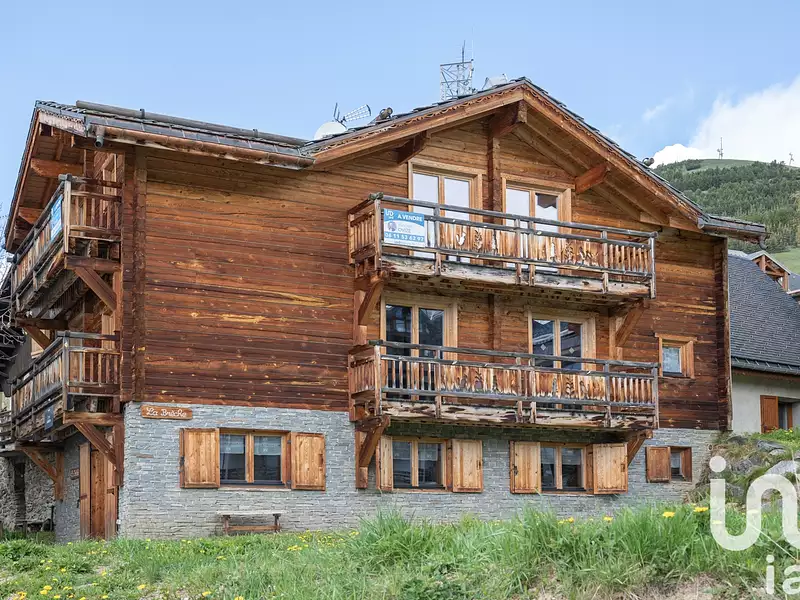 Maison, 288 m²