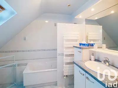 Maison, 169 m²