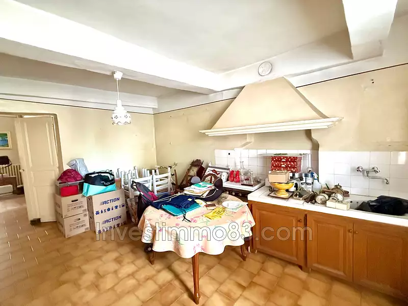 Maison, 220 m²