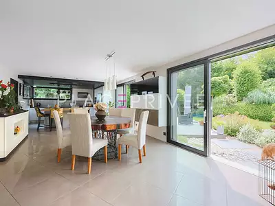 Maison, 390 m²
