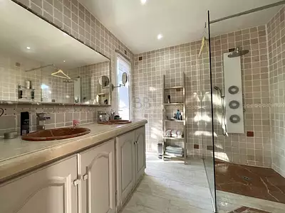 Maison, 167 m²