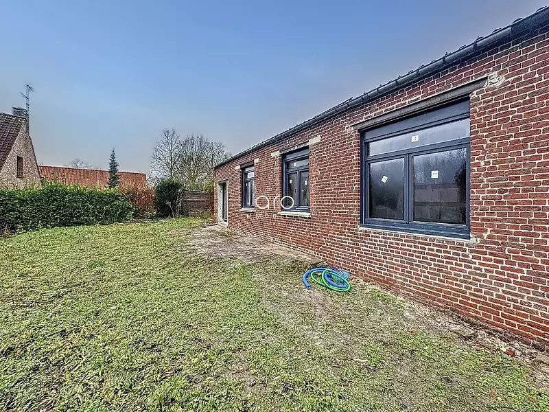 Maison, 166 m²