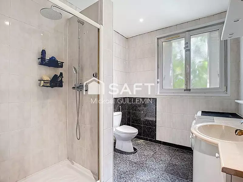 Maison, 219 m²
