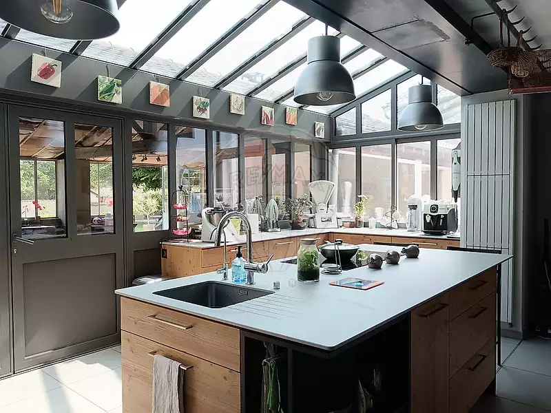 Maison, 296 m²