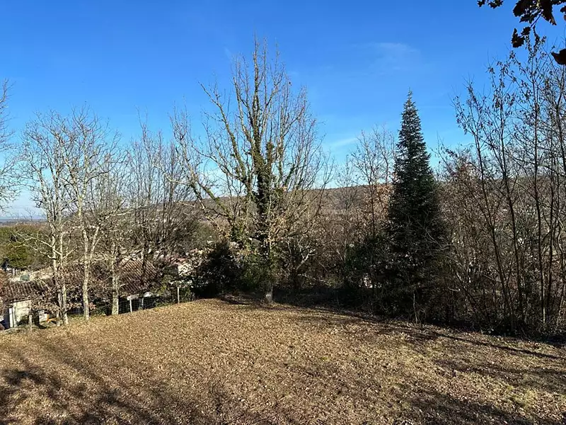 Terrain, 716 m²