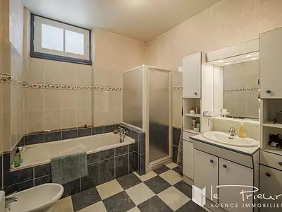 Maison, 194 m²