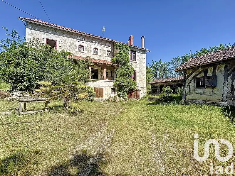 Maison, 375 m²