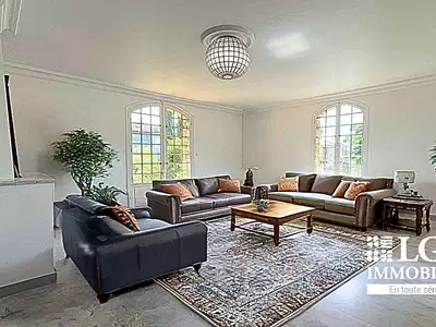 Maison, 210 m²