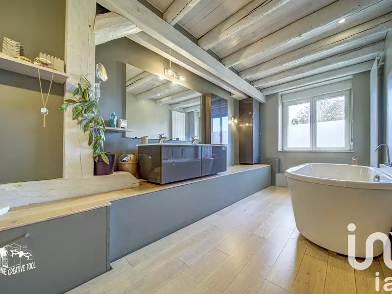 Maison, 192 m²