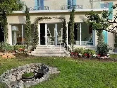 Maison, 289 m²