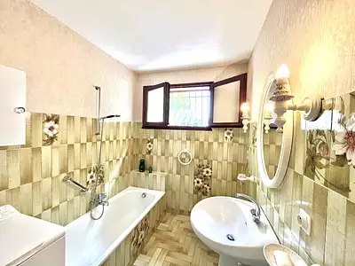 Maison, 167 m²