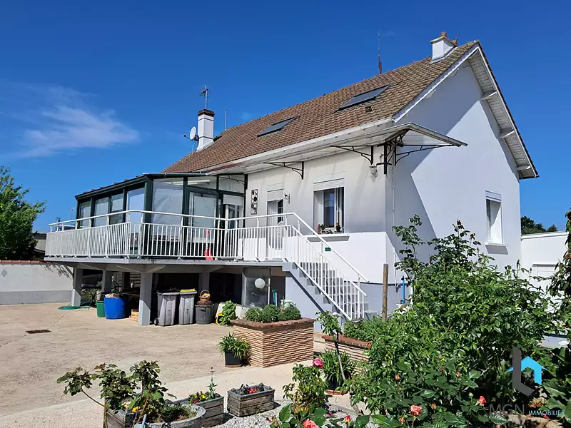 Maison, 213 m²