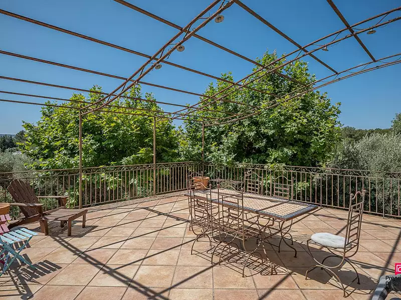 Maison, 196 m²
